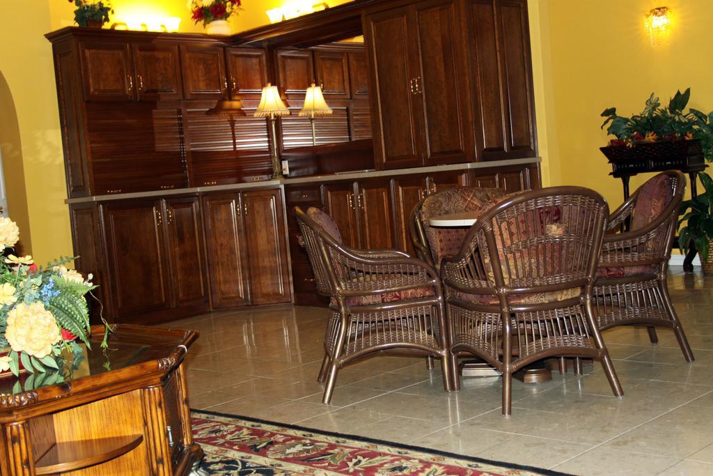 Golden Manor Inn & Suites Muldraugh Luaran gambar